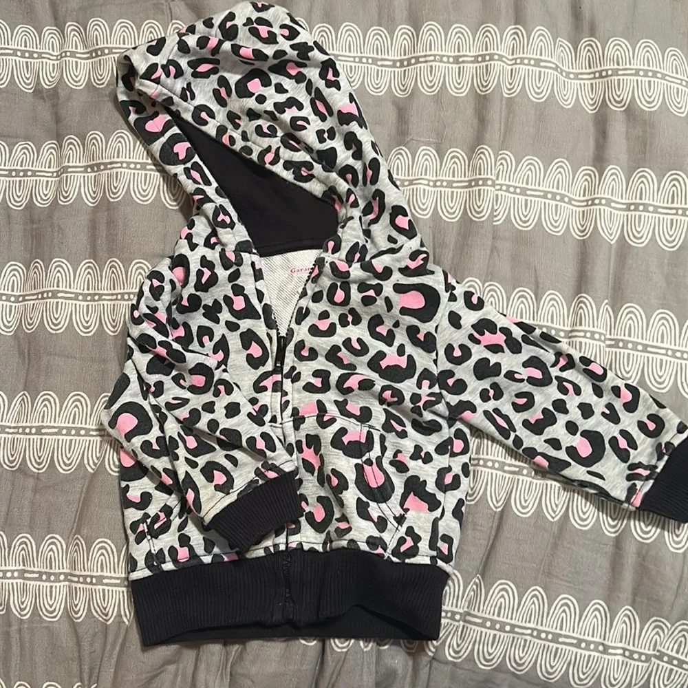 5 pack of sweaters/ jackets - Picture 6 of 9